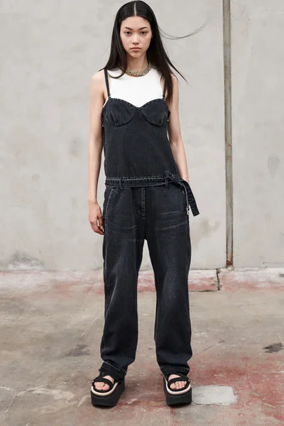 Look 16